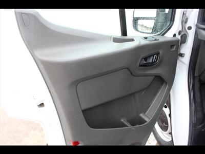 2022 Ford Transit 250   - Photo 27 - Euless, TX 76040