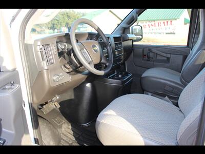 2025 Chevrolet Express LS 3500 - Photo 31 - Euless, TX 76040
