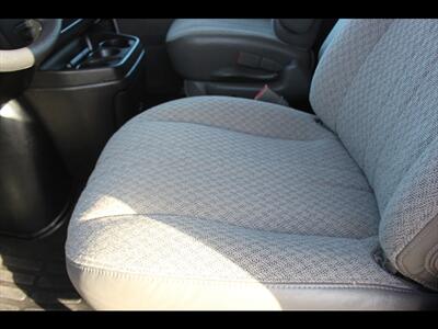 2025 Chevrolet Express LS 3500 - Photo 33 - Euless, TX 76040