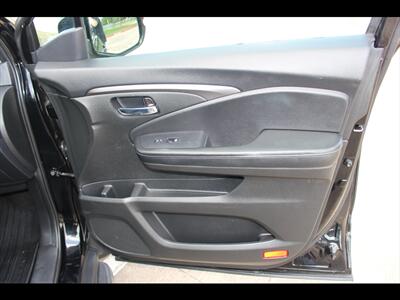 2019 Honda Ridgeline Sport   - Photo 19 - Euless, TX 76040