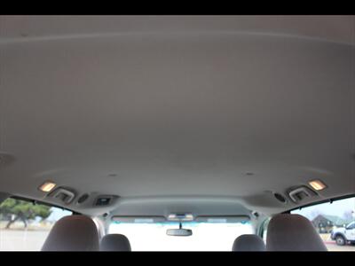 2017 Toyota Sienna LE 8-Passenger - Photo 13 - Euless, TX 76040