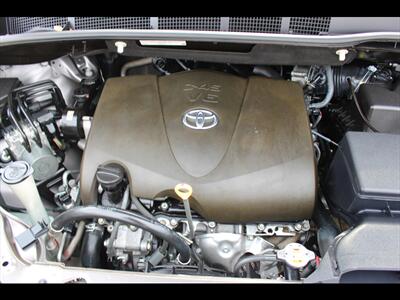 2017 Toyota Sienna LE 8-Passenger - Photo 45 - Euless, TX 76040