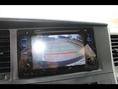 2017 Toyota Sienna LE 8-Passenger - Photo 35 - Euless, TX 76040