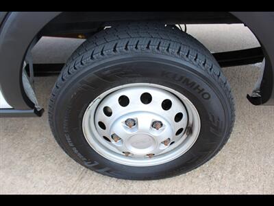 2023 Ford Transit 250   - Photo 25 - Euless, TX 76040