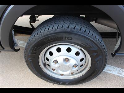 2023 Ford Transit 250   - Photo 26 - Euless, TX 76040