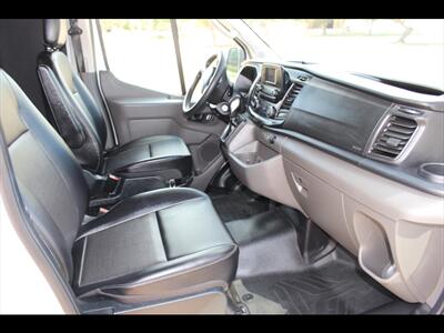 2023 Ford Transit 250   - Photo 17 - Euless, TX 76040