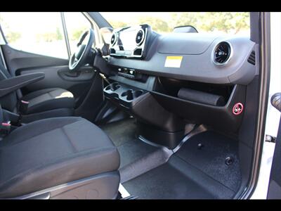 2025 Mercedes-Benz Sprinter 2500   - Photo 14 - Euless, TX 76040