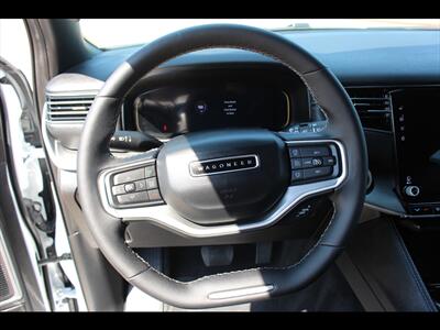 2025 Jeep Wagoneer Series II   - Photo 32 - Euless, TX 76040