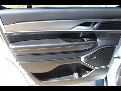 2025 Jeep Wagoneer Series II   - Photo 19 - Euless, TX 76040
