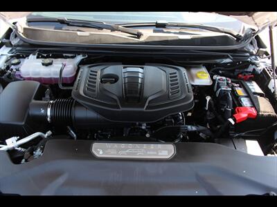 2025 Jeep Wagoneer Series II   - Photo 37 - Euless, TX 76040