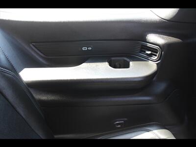 2025 Jeep Wagoneer Series II   - Photo 15 - Euless, TX 76040