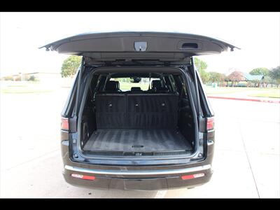 2024 Jeep Wagoneer L Series II   - Photo 9 - Euless, TX 76040
