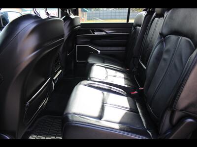 2024 Jeep Wagoneer L Series II   - Photo 21 - Euless, TX 76040