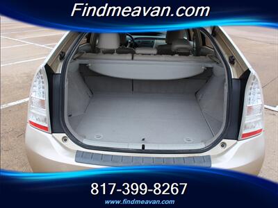 2010 Toyota Prius IV   - Photo 10 - Euless, TX 76040