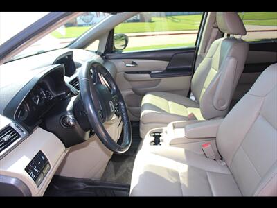 2017 Honda Odyssey EX-L   - Photo 24 - Euless, TX 76040