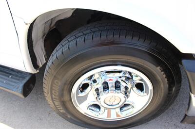 2020 Chevrolet Express LT 3500   - Photo 32 - Euless, TX 76040