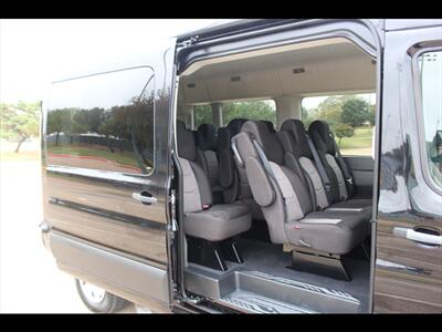 2024 Ford Transit 350 XLT   - Photo 17 - Euless, TX 76040