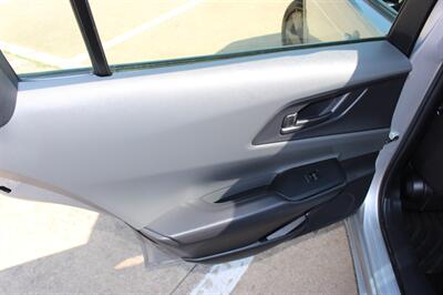 2024 Toyota Prius LE   - Photo 16 - Euless, TX 76040
