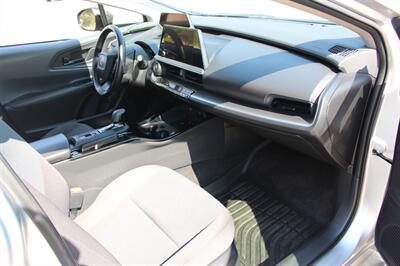 2024 Toyota Prius LE   - Photo 10 - Euless, TX 76040