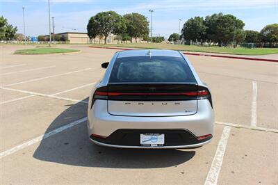 2024 Toyota Prius LE   - Photo 4 - Euless, TX 76040