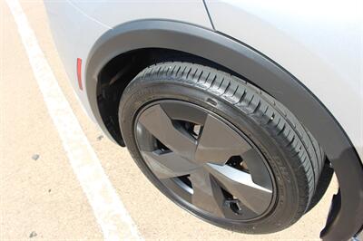 2024 Toyota Prius LE   - Photo 31 - Euless, TX 76040