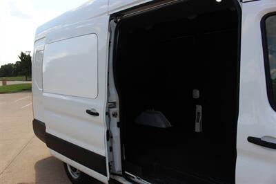 2023 Ford Transit 250 - Photo 15 - Euless, TX 76040