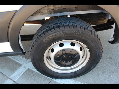 2023 Ford Transit 250   - Photo 27 - Euless, TX 76040