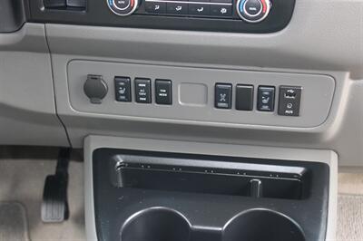 2015 Nissan NV 3500 HD SL - Photo 24 - Euless, TX 76040
