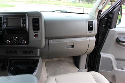 2015 Nissan NV 3500 HD SL - Photo 22 - Euless, TX 76040