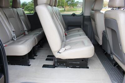 2015 Nissan NV 3500 HD SL - Photo 17 - Euless, TX 76040