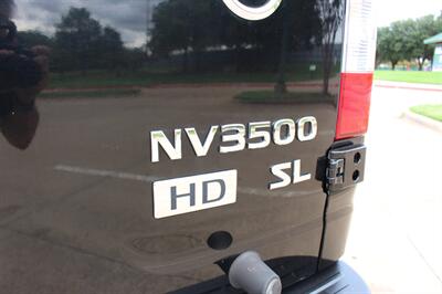 2015 Nissan NV 3500 HD SL - Photo 8 - Euless, TX 76040