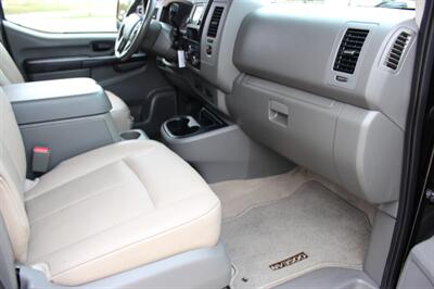 2015 Nissan NV 3500 HD SL - Photo 26 - Euless, TX 76040