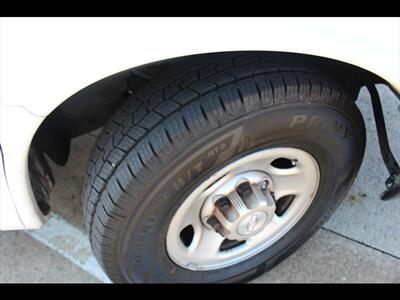 2017 Chevrolet Express 2500   - Photo 30 - Euless, TX 76040