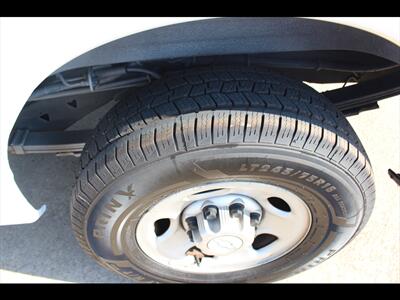 2017 Chevrolet Express 2500   - Photo 28 - Euless, TX 76040