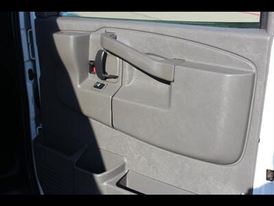 2017 Chevrolet Express 2500   - Photo 17 - Euless, TX 76040