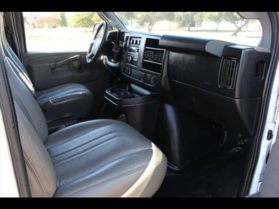 2017 Chevrolet Express 2500   - Photo 16 - Euless, TX 76040