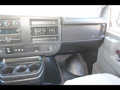 2019 Chevrolet Express LT 3500   - Photo 20 - Euless, TX 76040