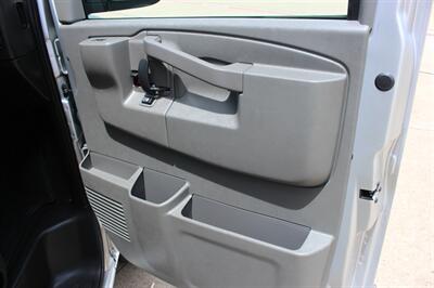 2025 Chevrolet Express LT 3500 - Photo 26 - Euless, TX 76040