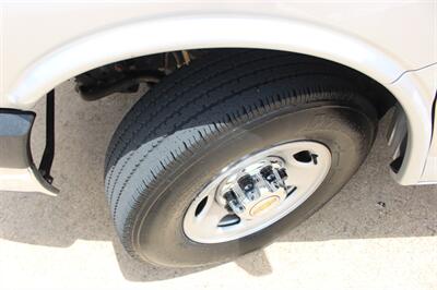 2025 Chevrolet Express LT 3500 - Photo 34 - Euless, TX 76040