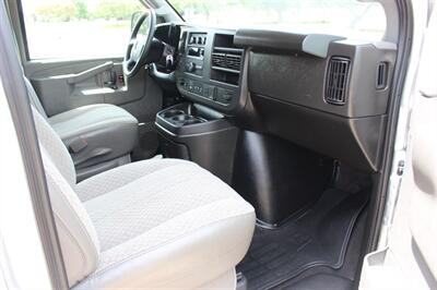 2025 Chevrolet Express LT 3500 - Photo 24 - Euless, TX 76040
