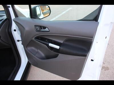 2022 Ford Transit Connect XLT   - Photo 17 - Euless, TX 76040