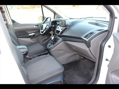 2022 Ford Transit Connect XLT   - Photo 16 - Euless, TX 76040