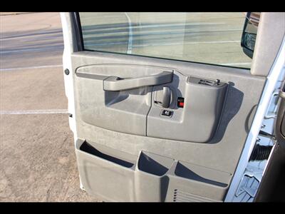 2022 Chevrolet Express LT 3500   - Photo 14 - Euless, TX 76040