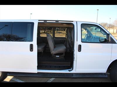 2022 Chevrolet Express LT 3500   - Photo 11 - Euless, TX 76040