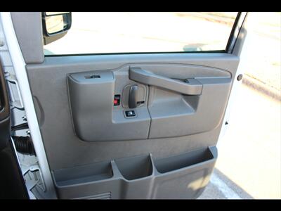 2022 Chevrolet Express LT 3500   - Photo 13 - Euless, TX 76040