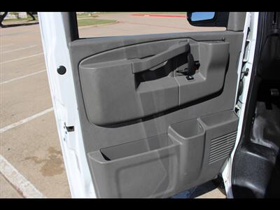 2021 Chevrolet Express 2500   - Photo 23 - Euless, TX 76040