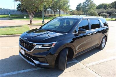 2024 Kia Carnival LX - Photo 1 - Euless, TX 76040