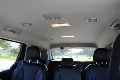 2024 Kia Carnival LX - Photo 25 - Euless, TX 76040