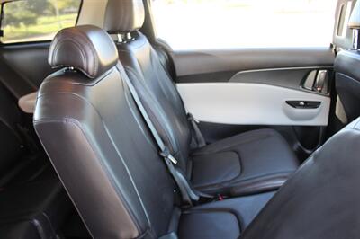 2024 Kia Carnival LX - Photo 17 - Euless, TX 76040