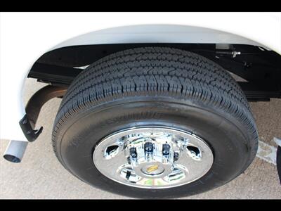 2025 Chevrolet Express LT 3500   - Photo 37 - Euless, TX 76040